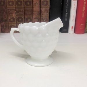 VINTAGE Anchor Hocking Bubble Milk Glass Creamer 0368
